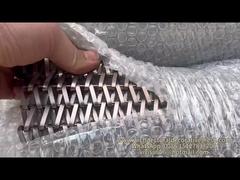 Scopri perché scegliere il divisorio decorativo in rete metallica OEM per facciate