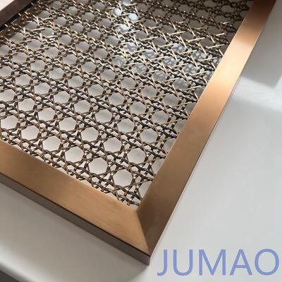 Pannelli Architettonici Metallici Fonoassorbenti Ideali per la Riduzione del Rumore in Ambienti Commerciali