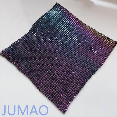 Tende a seghe metalliche altamente resistenti costruite per offrire prestazioni decorative durature