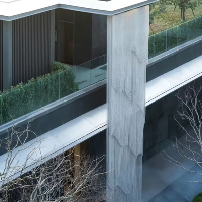 Unità elettrica Water Curtain indipendente progettata per spazi commerciali che offrono gestione del flusso d'acqua e controllo dell'aria migliorato